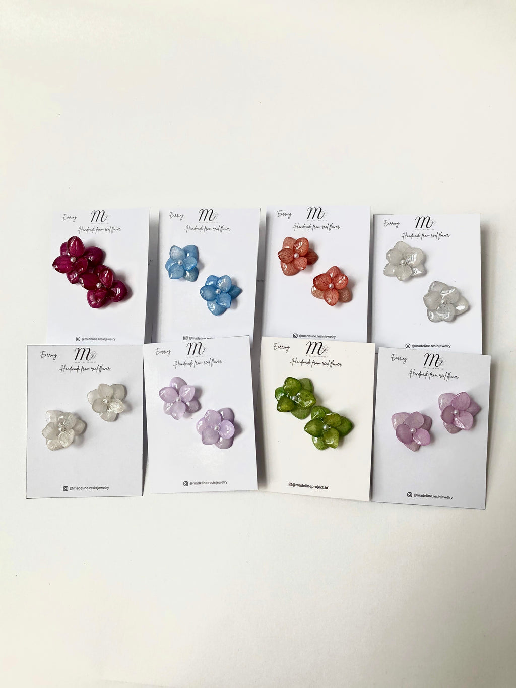 Hydrangea Plump Stud / Clip Earrings