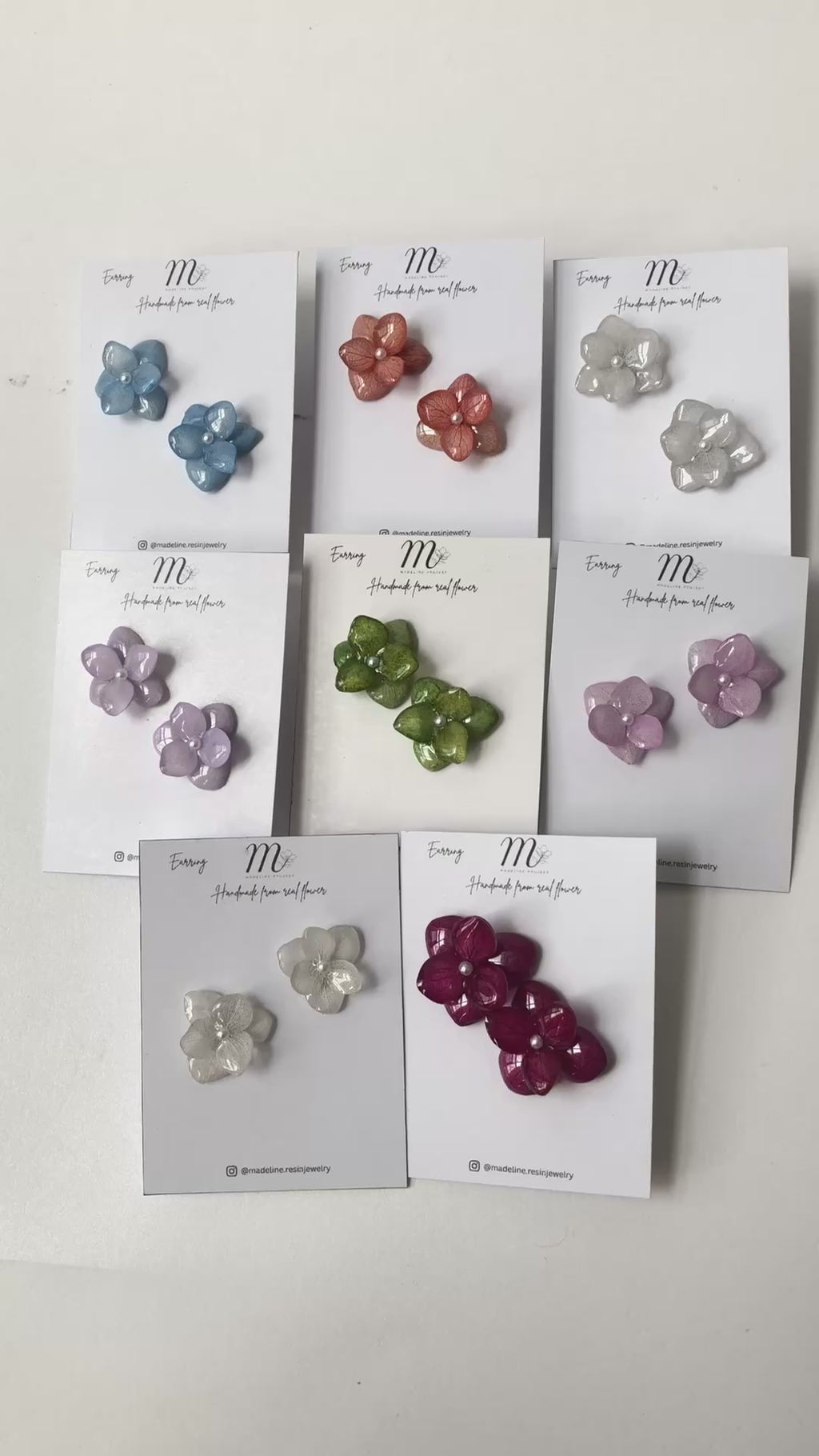 Hydrangea Plump Stud / Clip Earrings