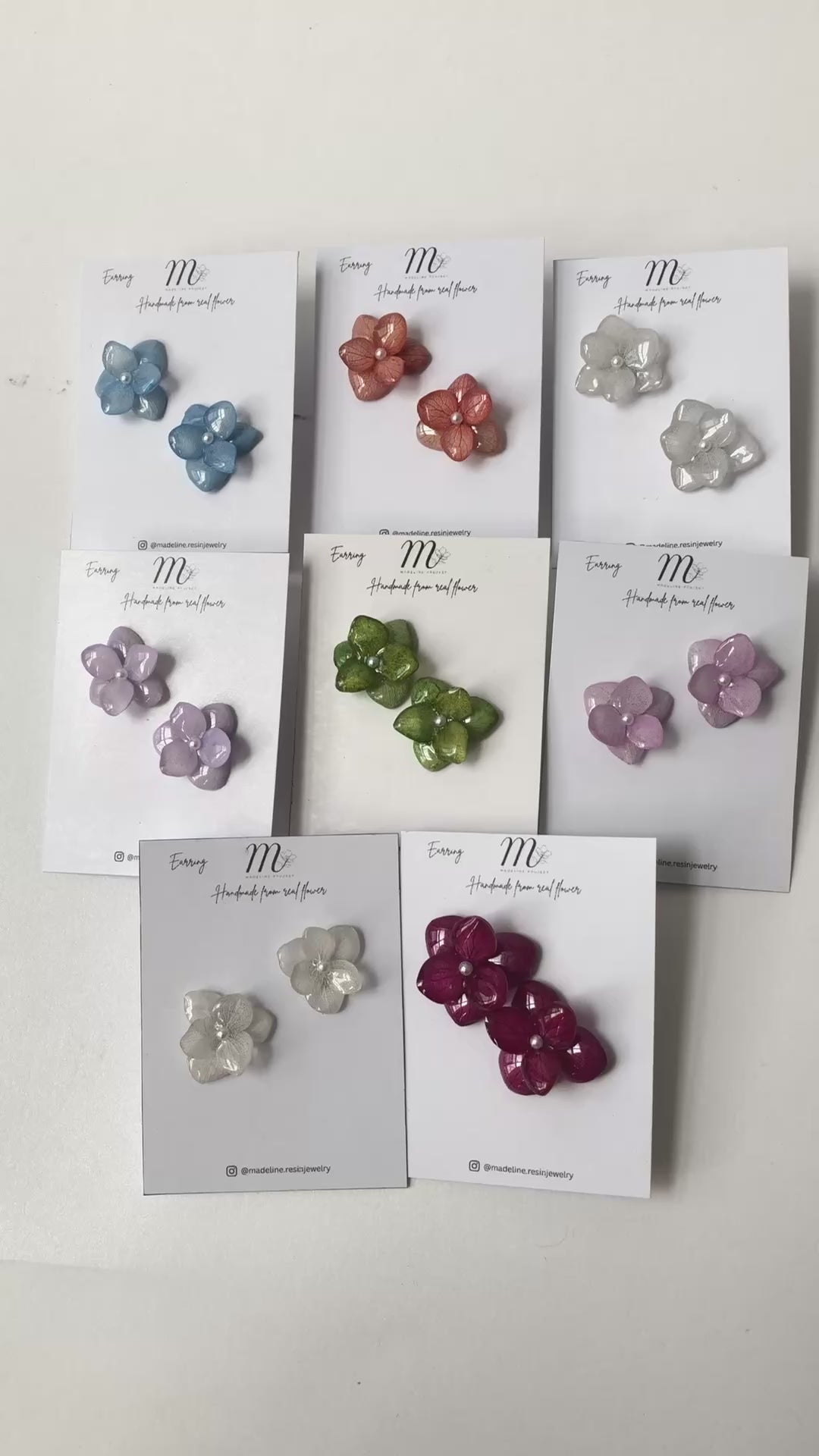Hydrangea Plump Stud / Clip Earrings